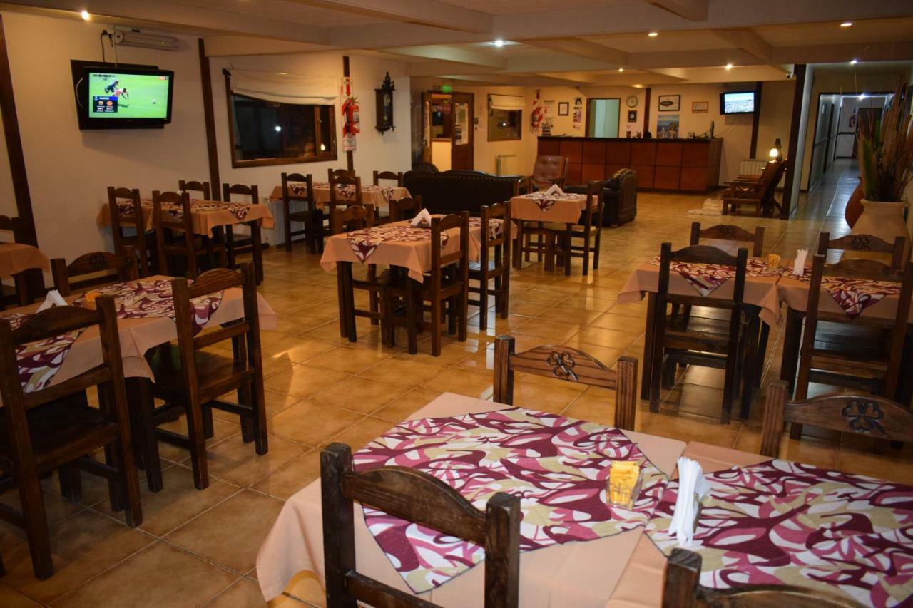 Hotel Mora Los Antiguos Exterior photo